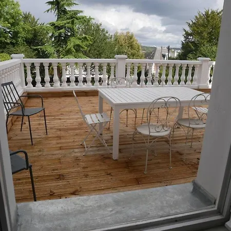 Les Coteaux Vila Montgeron